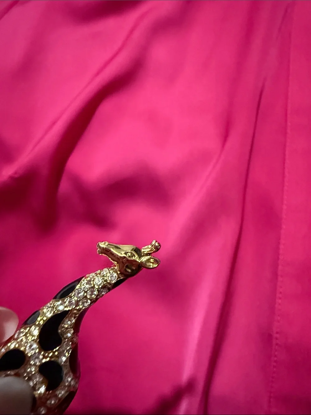 Vintage gold tone enamel  Giraffe Brooch with rhinestones